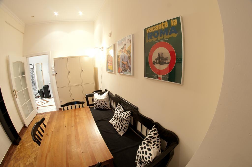 11Th Hour Cinema Hostel Budapest Room photo